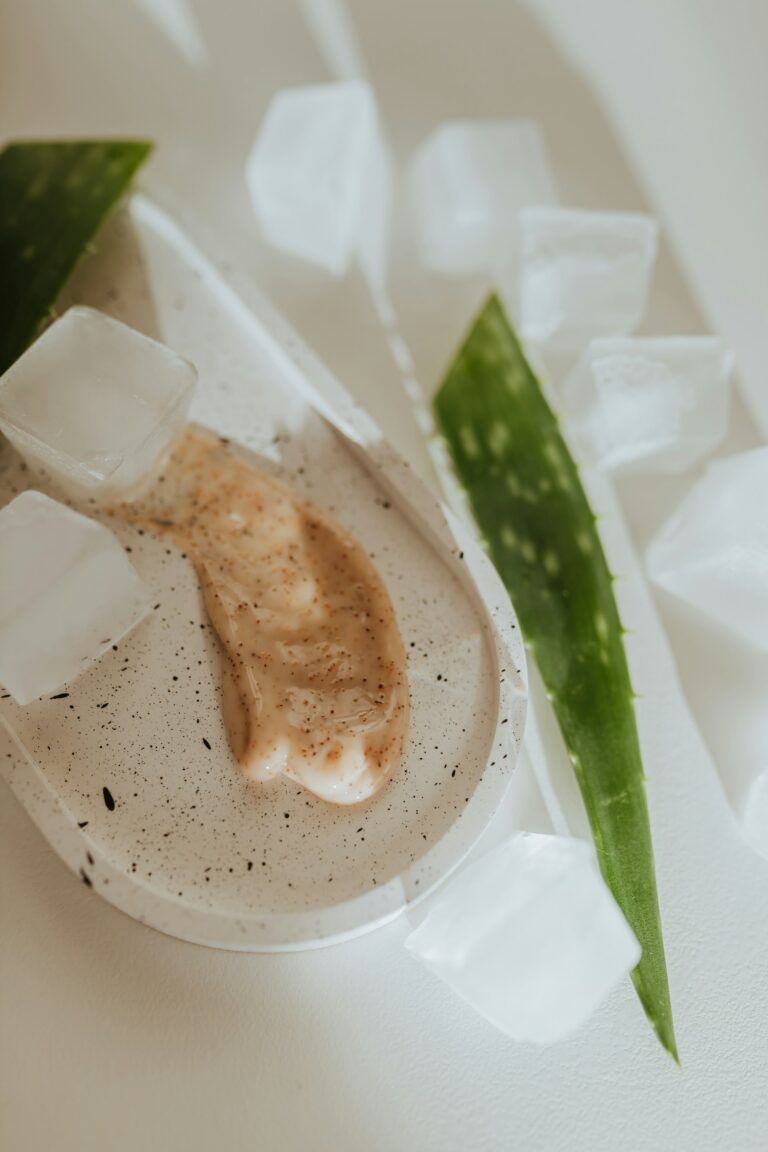 4 Ways to Use Aloe for the Skin: Simple Tips for Glowing Results